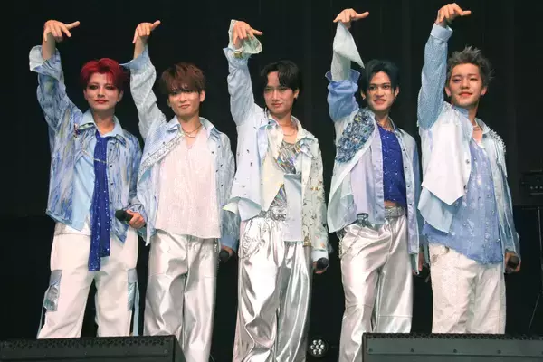 ５ＩＮ　グループ最大キャパライブで全１９曲披露「真の目標である武道館への夢の第一歩」