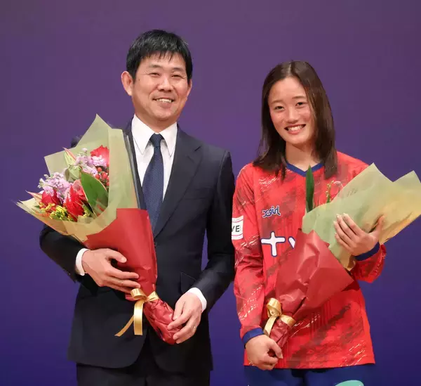 森保一監督、南野拓実の左膝前十字靱帯断裂に「非常に残念で悲しい…最大限のサポートをしていきたい」