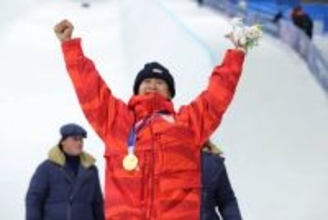 【五輪】戸塚優斗が金メダル「何回もやめよう、やめようって」「爪は金色にした」　一問一答