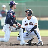 「【巨人】昨季９試合のみの出場　萩尾匡也が猛アピール！左翼へ「打った瞬間」の一発…２軍練習試合」の画像1