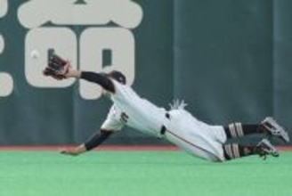 【巨人】佐々木俊輔が好守で井上温大を救った！２戦連続センターで先発