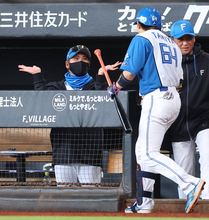 【日本ハム】新庄監督「ドミニカのチームに見えてきた」万波弾、田宮弾で８５年・阪神並ぶＮＰＢ最多タイ開幕から９戦２２発！