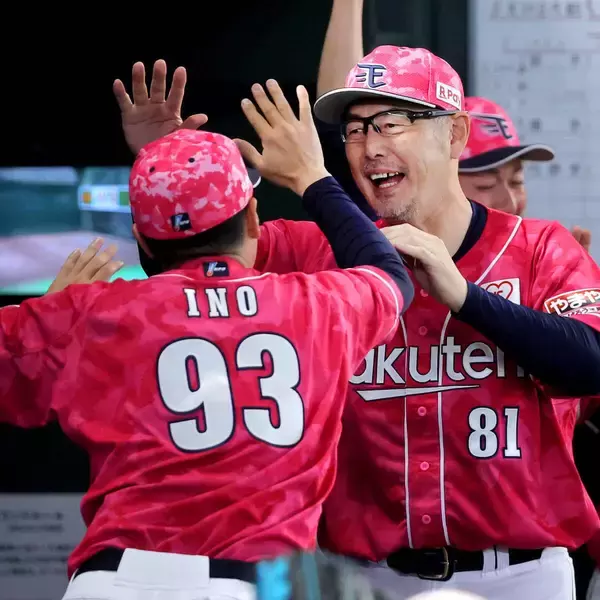 楽天・吉井新監督、ナインに最初に伝えた言葉「みんなに再確認してもらう」４時間３８分サヨナラ勝ちで結実