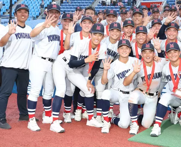 【高校野球】横浜・織田翔希、脚負傷も先発志願の理由を告白「自分の力でチームを勝たせたいという思い」最速１５７キロ１失点完投でＶ「言葉で表せないくらい幸せな時間」
