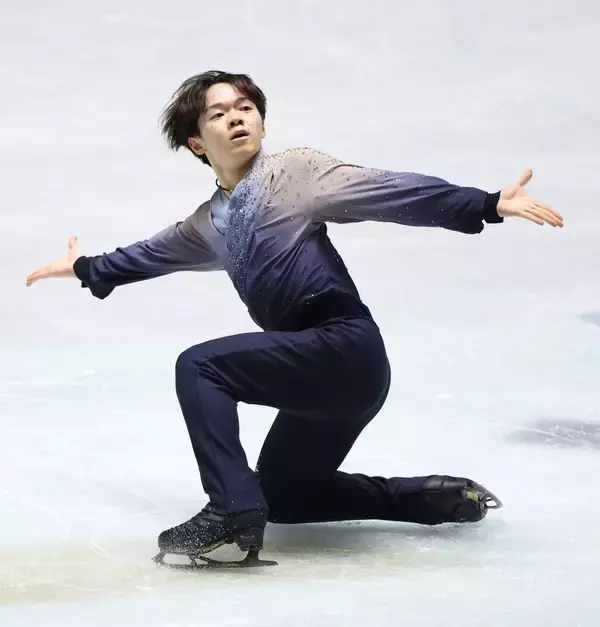 【全日本フィギュア】鍵山優真が涙の連覇…ミラノ五輪代表内定　２位・佐藤駿も当確、３位の三浦佳生が大きく前進
