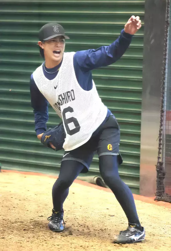 【巨人】ドラ３山城京平が約２週間の新人合同自主トレを自己採点　最終日はブルペンで投球練習