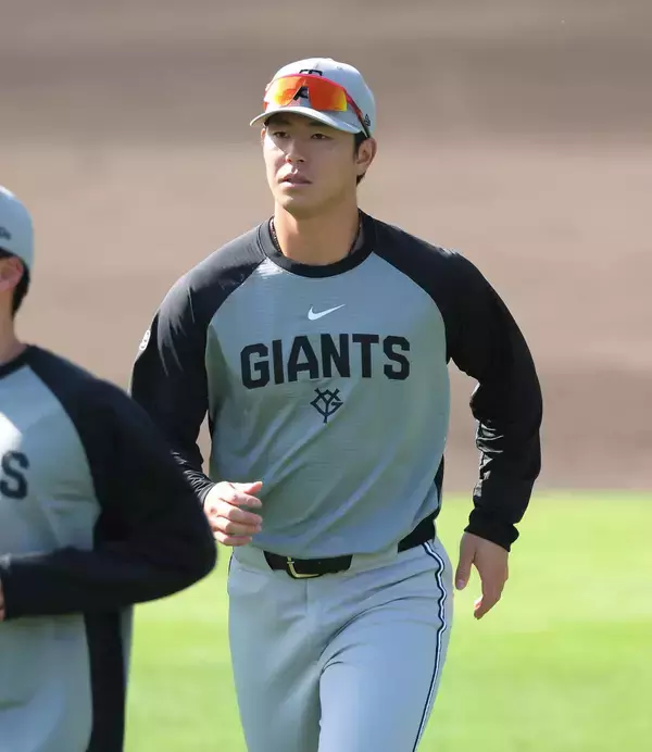 【巨人】ライトで丸佳浩、佐々木俊輔、平山功太、皆川岳飛がノック　中山礼都２軍降格さらに競争激化