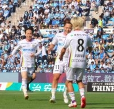 【Ｊ２藤枝】長友先輩の５大会連続Ｗ杯代表入りが刺激　明大後輩・真鍋隼虎がプロ初２発「人並みの努力じゃ日本代表までいけない。いいお手本」