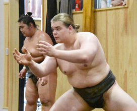秀ノ山部屋の研修生アナトーリ　把瑠都以来のエストニア出身力士へ、日本語を猛勉強「簡単な話はできるようになってきた」