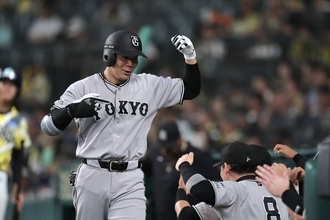 【巨人】佐々木俊輔、前半戦首位通過に「またさらにチームに勢い付いた」　猛打賞＆７号と躍動「３連勝で前半戦終われるように」
