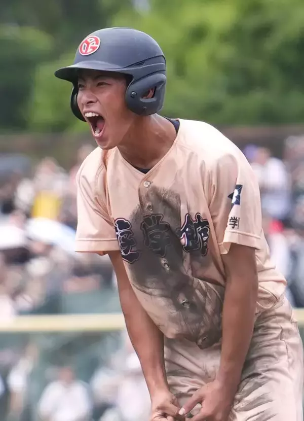 【高校野球】遊学館１１年ぶり７度目Ｖ　雷雨で開始遅れ→中断→２時間中断の“荒れた”決勝で金沢を撃破…石川大会