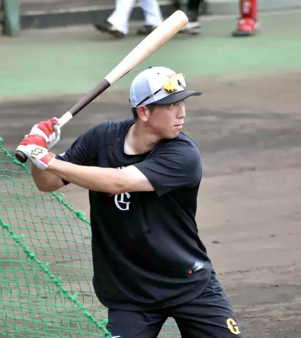 【巨人】戸郷翔征負傷後初の屋外フリー打撃で軽快４２スイング　フェンス直撃の当たり＆ベースランニングも