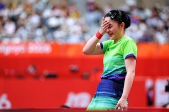 【卓球】日本女子、６０年ぶり金メダル逃す　中国に１勝もできず 　張本美和、兄・智和とのきょうだい金ならず悔し涙　中国は６連覇…アジア大会