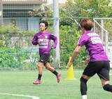 「　Ｊ２藤枝のＭＦ浅倉廉がＪ２優秀選手賞を受賞…今季キャリアハイの９得点「来季はより進化して頑張ります」」の画像1