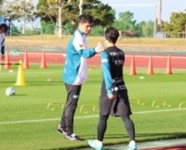 Ｊ２札幌が沖縄・金武町でキャンプを開始…意欲的な選手の姿に川井健太新監督「良いスタートは切れた」