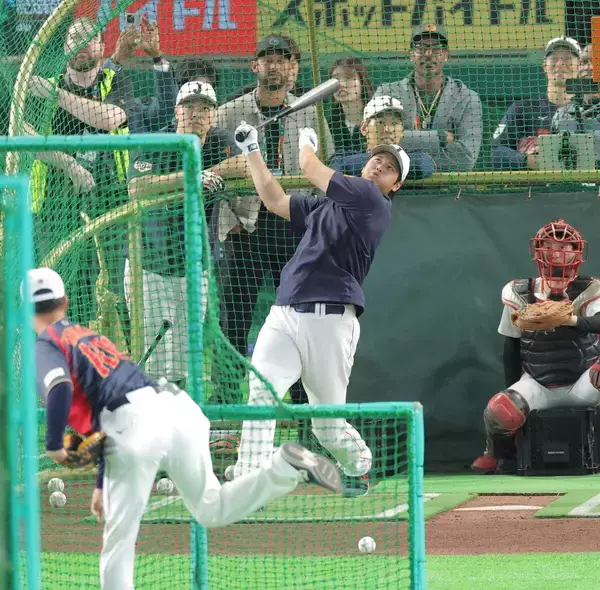 大谷翔平が日韓戦前に異例の２試合連続試合前フリー打撃　王貞治氏、韓国ナインも凝視　ビジョン越え１５０メートル弾含む５発で２戦連発へ試運転完了