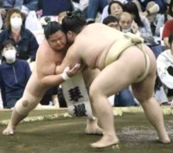 千葉県出身の大関・琴桜がご当所「船橋巡業」で１４番取って１１勝…柏市出身・琴勝峰も握手会で長蛇の列