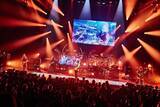 「ＬＵＮＡ　ＳＥＡ　真矢さん死去後初のツアーで感謝語る　Ｊ「全国各地に真矢君を連れていこうと思っています」ＳＵＧＩＺＯ「そこで笑ってると思います。なあ真矢」」の画像1