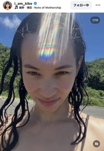 水原希子「やっぱり海が好き」夏のんびーり満喫ショットにもん絶！「いつまでも１番かわいい」「はぁんんん」