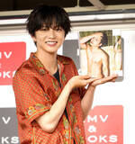 「佐藤大樹、６年ぶり写真集「１５０点」と自信も肉体美カットは「両親に見られるのが恥ずかしくて…」」の画像1