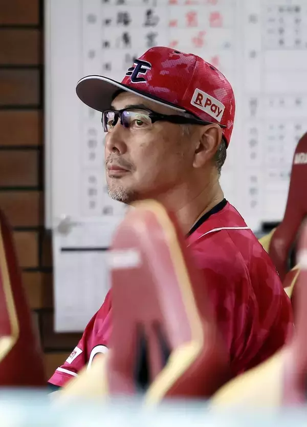【楽天】同一カード３連敗で借金今季最多２７　残り２１戦で吉井理人監督が求めるもの「一生懸命やってくれたらそれでいいです」