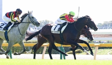 ミシェル騎手が短期免許最終週に３勝目「うれしいです！」　東京３Ｒ終了後には“即席サイン会”