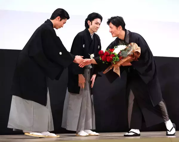 市川染五郎＆市川團子　映画「国宝」大ヒットを祝福「歌舞伎を知ってもらう機会になって、うれしく、ありがたい」
