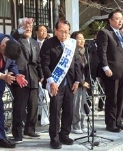 「全勝男」自民・平沢勝栄氏に包囲網　東京１７区過去最多７人が立候補…前回は大苦戦