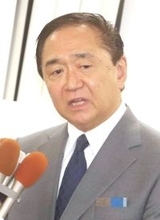 神奈川県の黒岩知事が慢性硬膜下出血で入院・手術　数日前から頭痛などの症状　