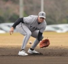 【巨人】ダルベック、来日初の一塁守備にリチャードと入る予定　荒巻悠は三塁