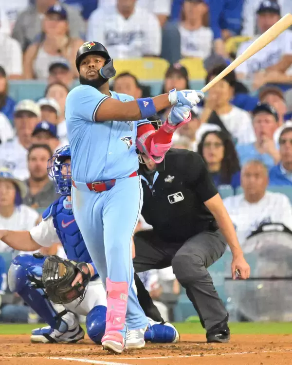 ブルージェイズの主砲ゲレロ、フリー打撃で柵越え３本　キャンプインし調整順調