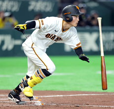 【巨人】浦田俊輔がプロ初１番で二塁打　泉口の２ランにつなげる