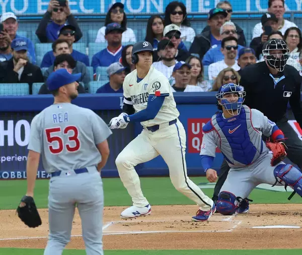 大谷翔平が１打席目に左安で４試合＆１４打席ぶり安打、二盗も成功　カブス先発の元ソフトバンク右腕レイから、１１戦ぶり本塁打なるか