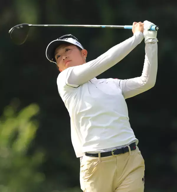 【女子ゴルフ】胃腸炎から復活！　２０歳の人気プロ・中村心が３差６位発進「めっちゃ元気になった。目標は初優勝」