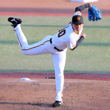 【巨人】ピンチ◎加入１年目の育成右腕が３回５安打無失点の粘投…オフ以降の支配下昇格目指す板東湧梧　ハヤテ戦