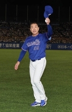 「携帯は鳴ってないです」…井上一樹監督「辞任」…「サンモニ」山本昌氏、来季「中日監督」オファーを聞かれ即答