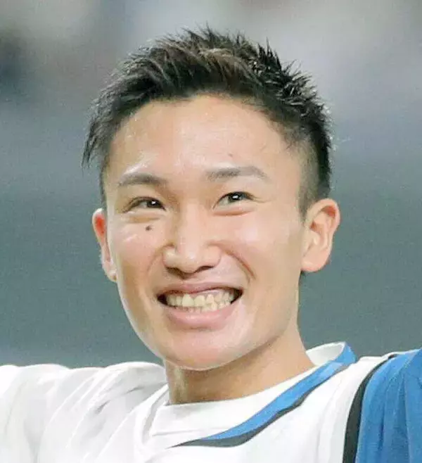 バドミントン桃田賢斗、婚姻届は昨年１２月３０日提出　お相手は一般女性　幸せ２ショットも公開