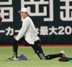 【ソフトバンク】周東佑京が元気な姿を見せる　前夜１回表に緊急交代　塗り薬でアレルギー反応「大丈夫」西武戦はベンチ入りも欠場へ