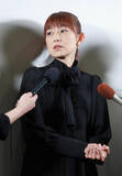 「石黒彩　２月に死去した夫・真矢さんを「誰よりも尊敬しています」お別れ会で死去後初めて取材に対応」の画像1