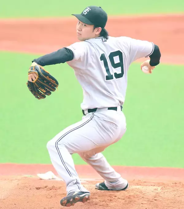 【巨人】ＭＡＸ１５２キロ　山崎伊織　２軍戦で４回途中１失点　ソロ被弾も上々の５６球　ファンから拍手