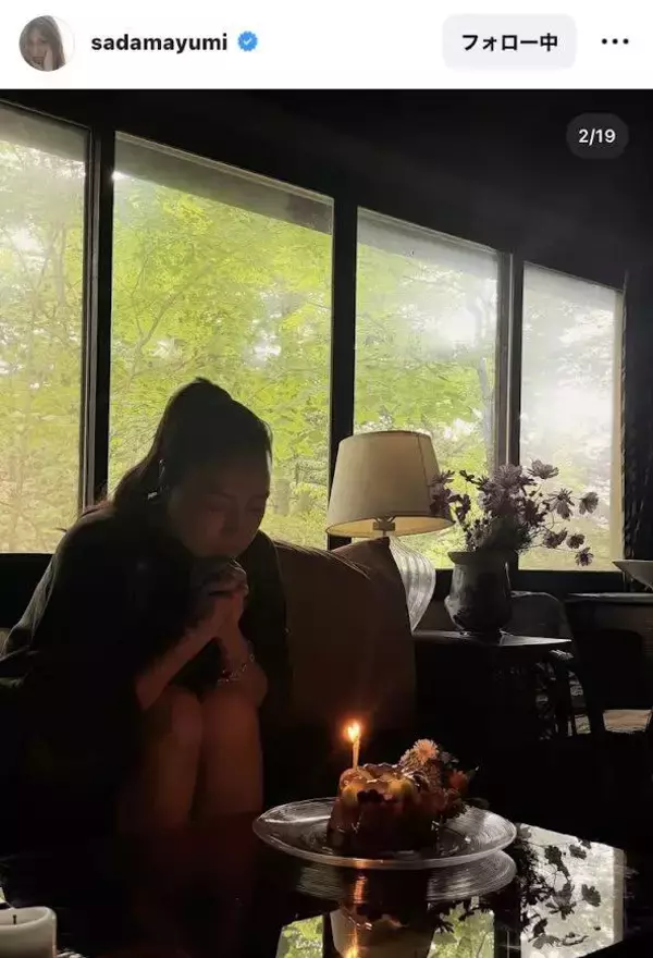 佐田真由美、４９歳誕生日に娘２人からのサプライズに感激「世界一のケーキ」「幸せな気持ちに」「美しすぎ」