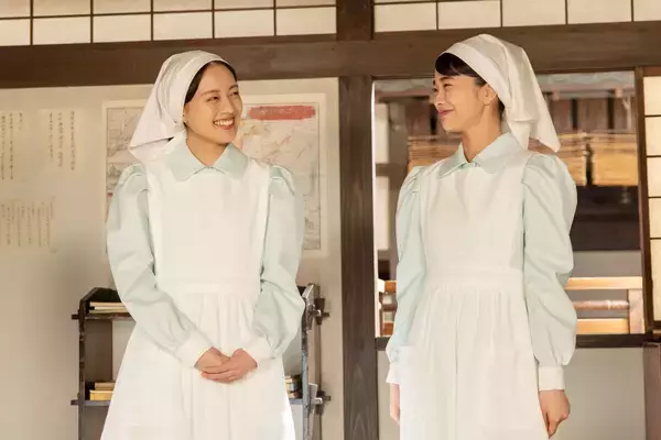 上坂樹里、朝ドラでバディ組む見上愛に新発見「私が笑ってしまうぐらい怖がっていて…」