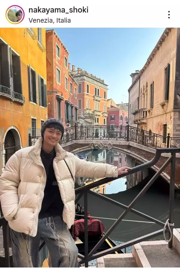 父は大物タレント…長男の「営業スマイル」が「とーってもカッコイイ」！家族ショットも話題の中山翔貴