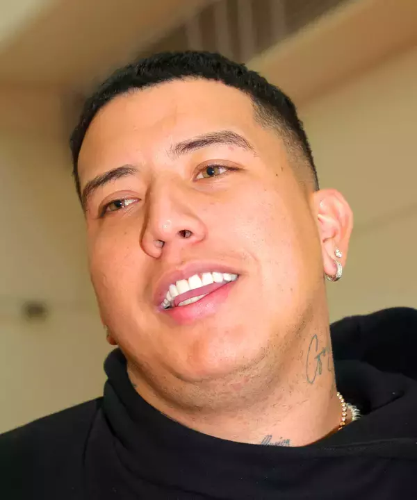 巨人の新助っ人マタ、もう来日！ＷＢＣ経由で開幕ローテへ「１００％狙っています」…あご髭さっぱり最速１６０キロ右腕