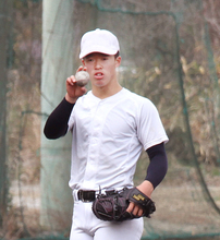 【センバツ】大阪桐蔭のＭＡＸ１５３キロ右腕・吉岡貫介「１５６キロ出したい」横浜・織田にライバル心を燃やす