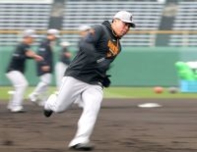 【巨人】右翼守備で１軍練習参加の浅野翔吾に亀井コーチ「秋と全然違う。ちゃんと課題を克服してきている感じは見えていた」