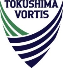 徳島ヴォルティス、徳島県内の新小学一年生へオリジナルランドセルカバーを贈呈　愛媛戦では「ランドセル花道キッズ」も