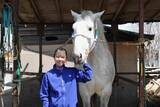 「【今井千尋のばんえい日和】白い馬体の１Ｒキタサカエシンバは期待の３歳馬「競る形になれば巻き返しは可能」」の画像1