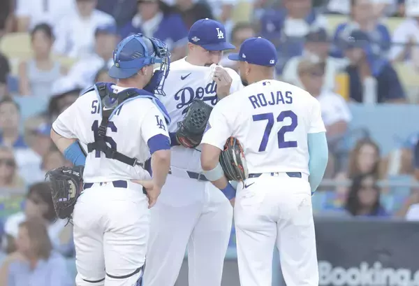 ブレーブスが先制、乱調スネルから内野安打で初回に得点　連敗阻止へドジャース第２戦は３２歳左腕が先発、初回は大谷翔平ら３人斬り