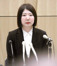 西山朋佳女流四冠、女性初の棋士誕生の後押しは師匠・伊藤博文七段の一言「自分で選んで」